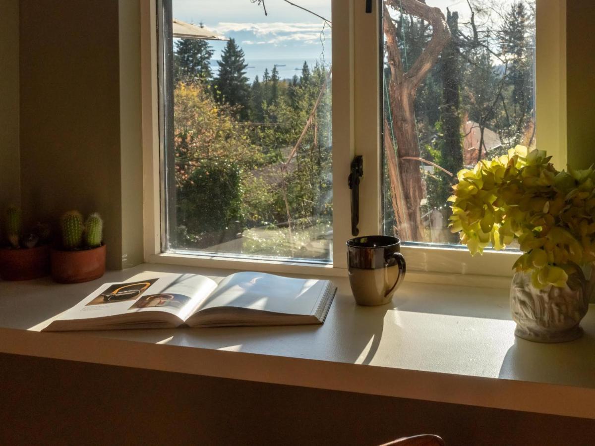 Apartamento The Secret Garden Treehouse North Vancouver Exterior foto